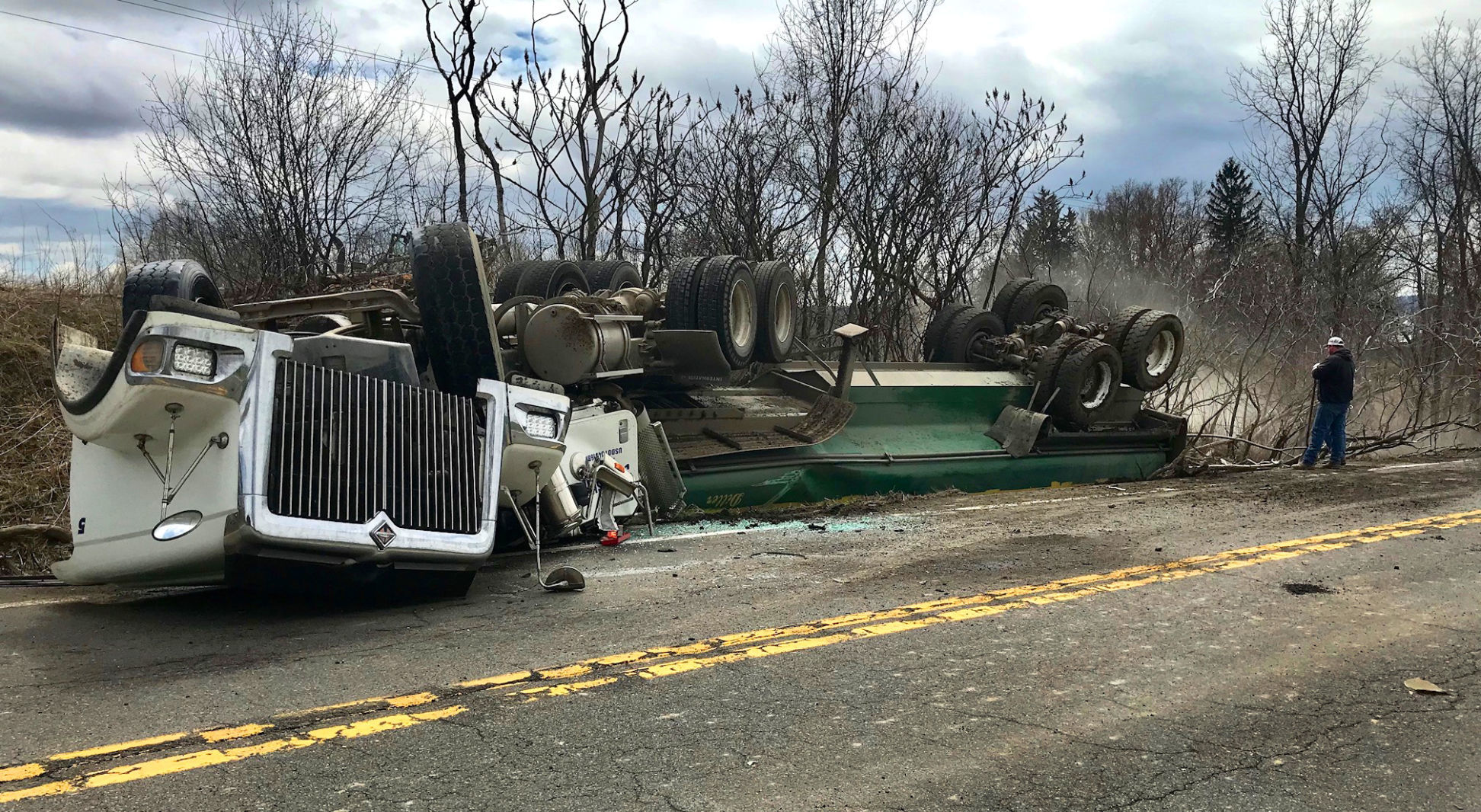 Manure Truck Rolloverl 11.JPG